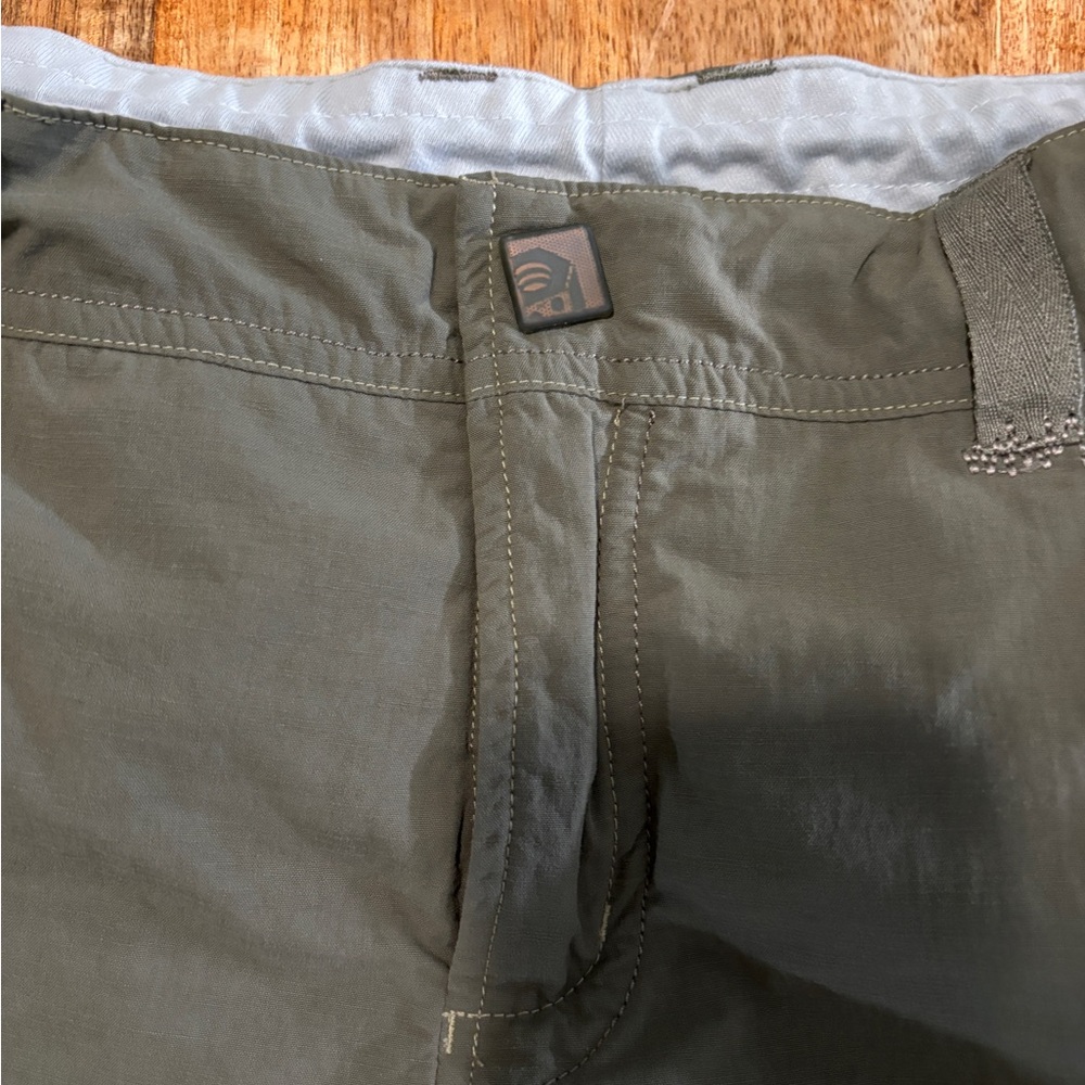 Mountain Hardware women’s capri hiking pant